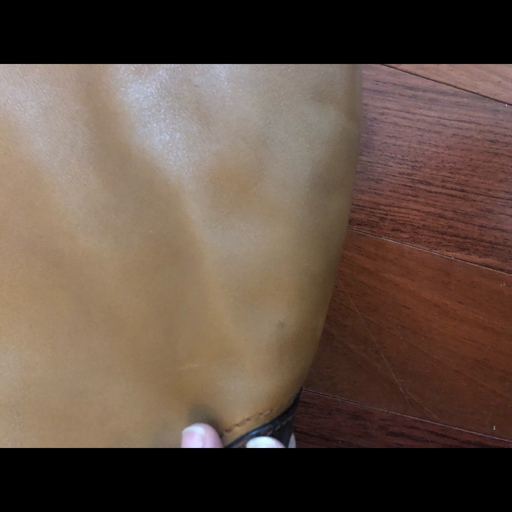 Authentic Coach hobo style bag - Picture 3 of 5